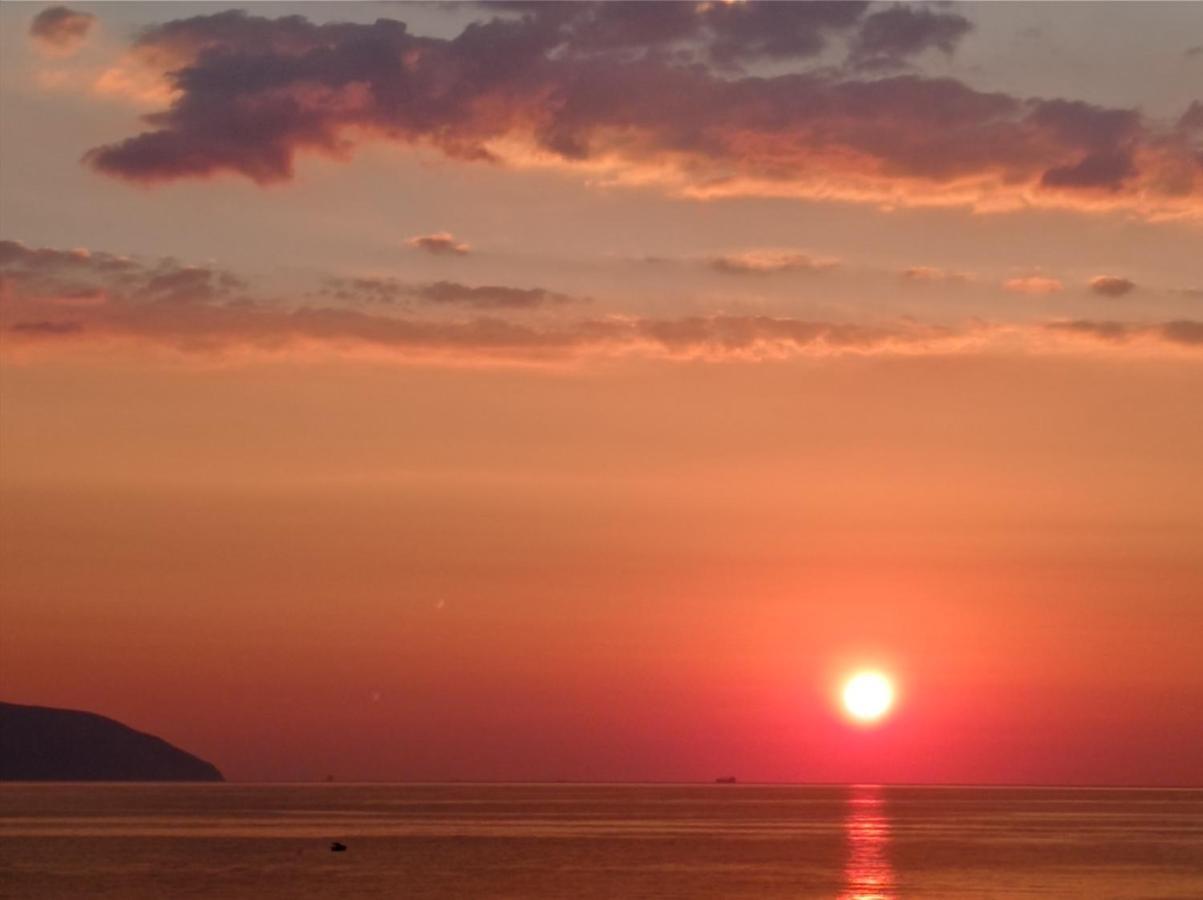 Evangelia House Sea View Apartments Agia Pelagia  Экстерьер фото